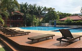 Lindo Flat em Maresias, 100m da Praia